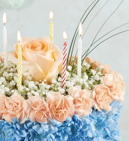 Gâteau de fleurs pour vœux d'anniversaire 