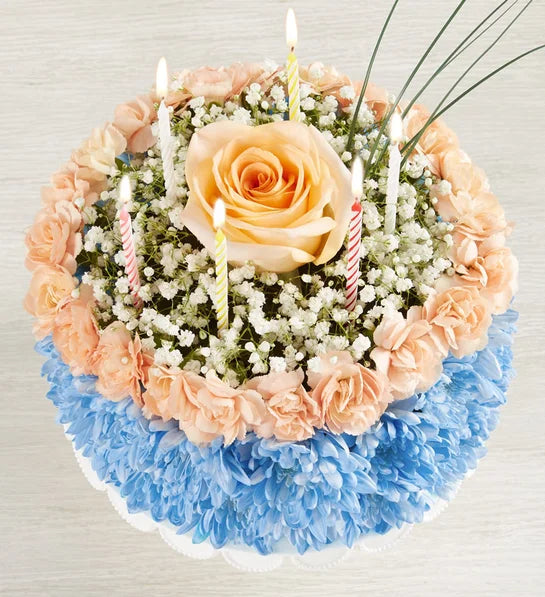 Gâteau de fleurs pour vœux d'anniversaire 