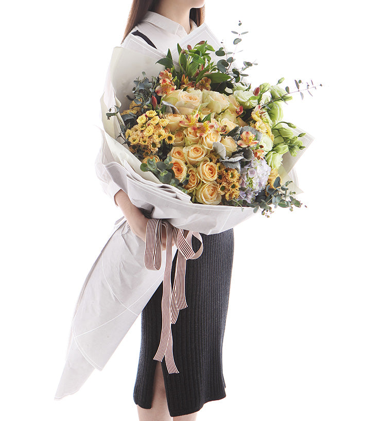 Bouquet Câlin d'ours et Meet You/33 roses, 15 lys