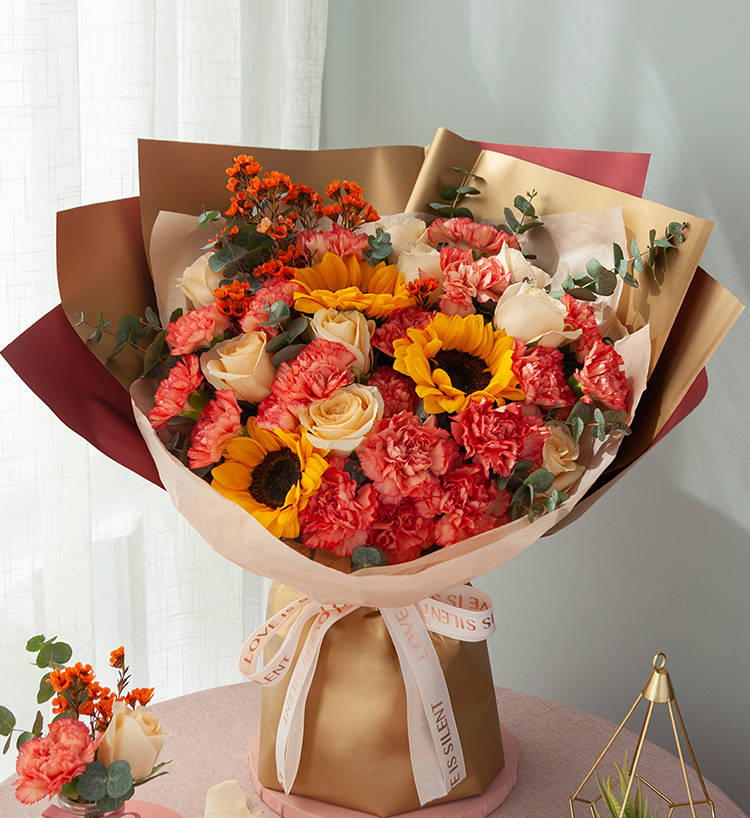 En pleine croissance / 3 tournesols, 19 œillets, 11 roses, 2 orchidées d'hiver