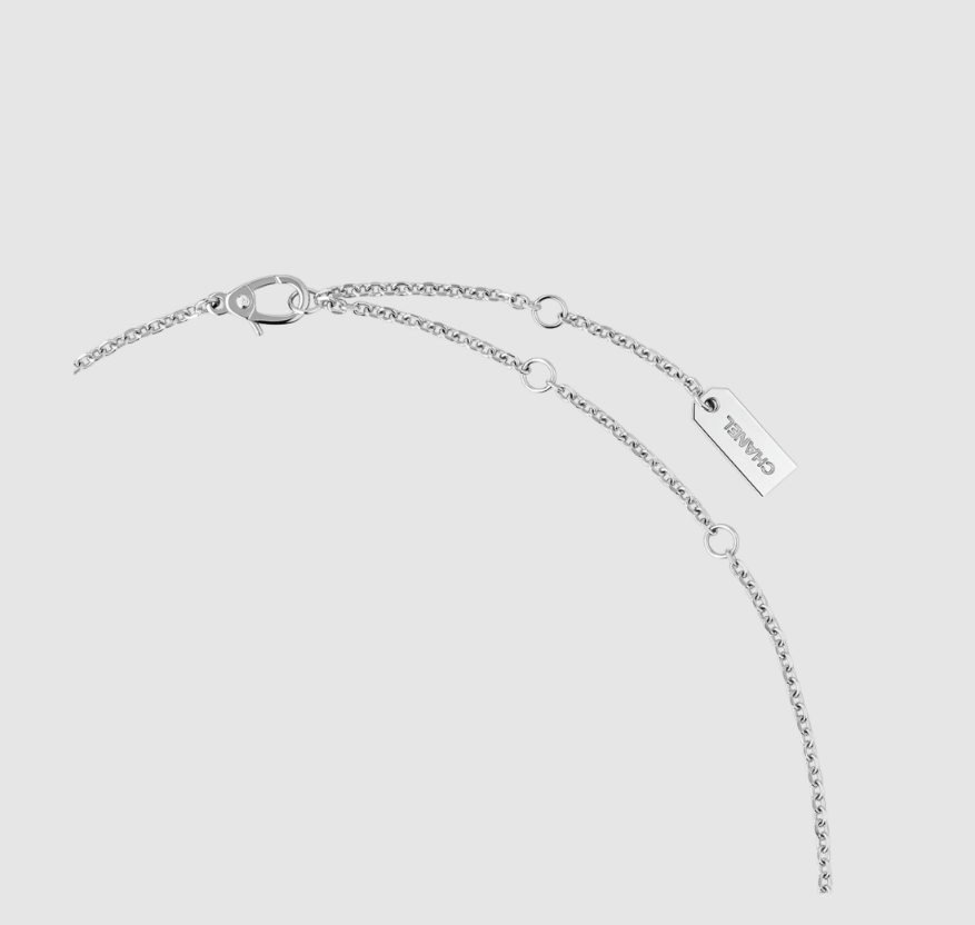 CHANEL Eternal N°5 necklace