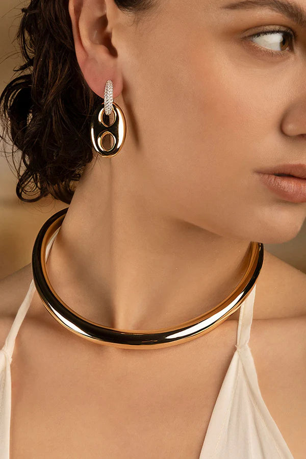Collier ras du cou audacieux APM Monaco