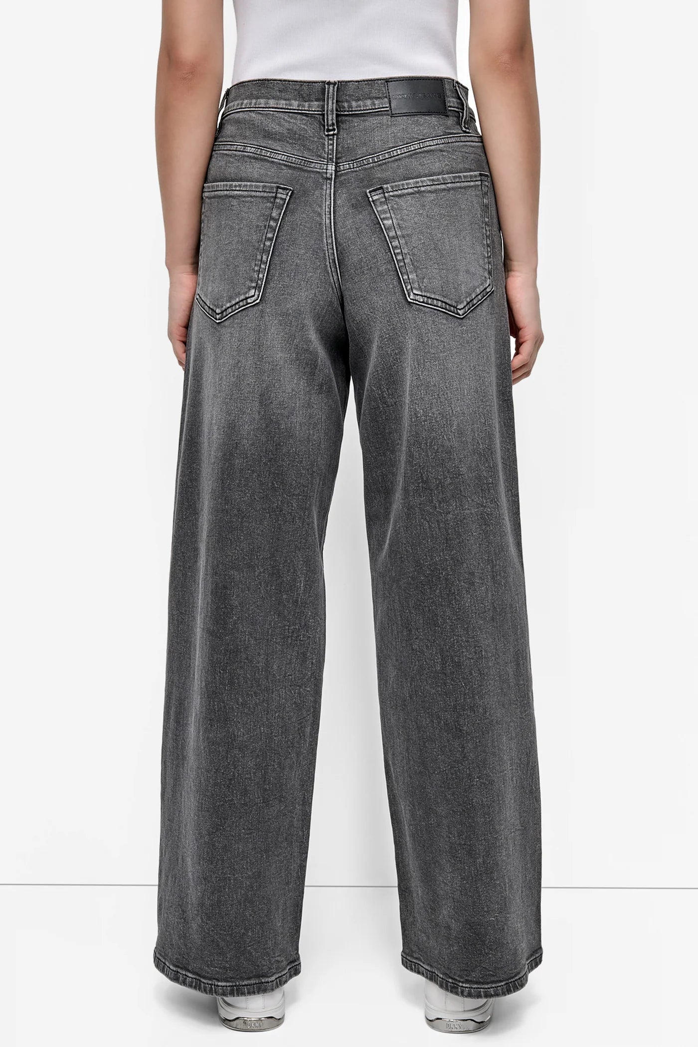 DKNY HIGH-RISE WIDE-LEG JEAN