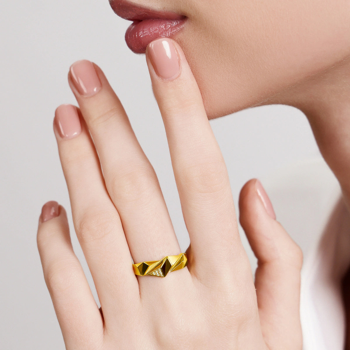 chowsangsang 'M' 999 Gold Diamond Ring