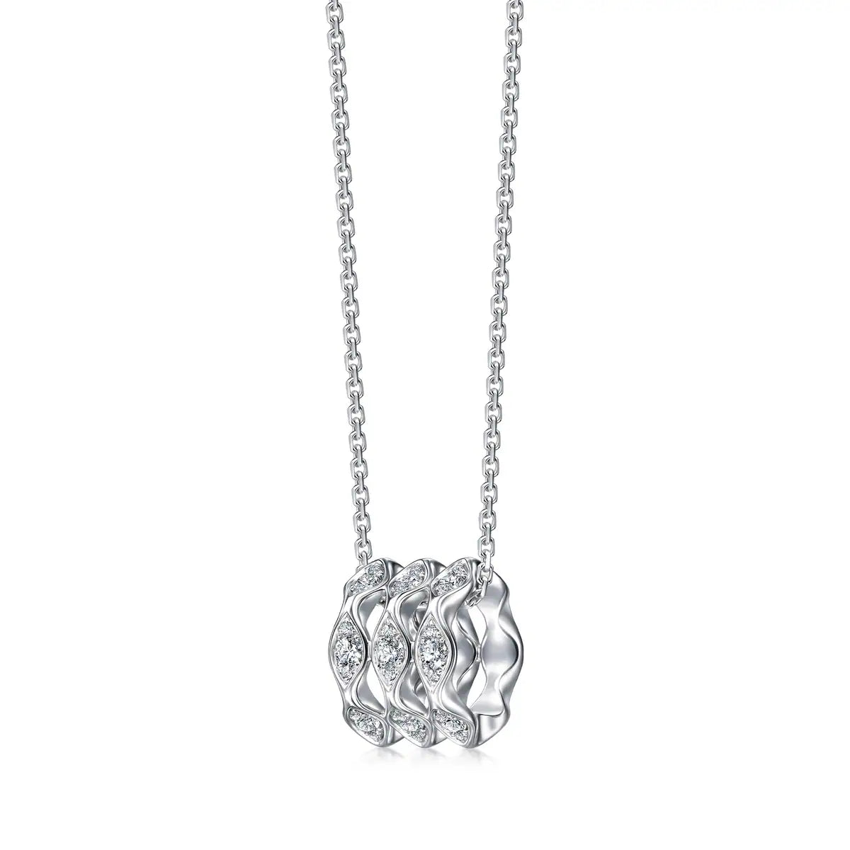 Collier en or blanc 18 carats et diamants Chowsangsang