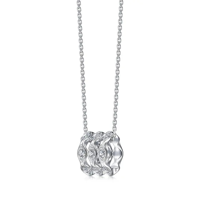Collier en or blanc 18 carats et diamants Chowsangsang