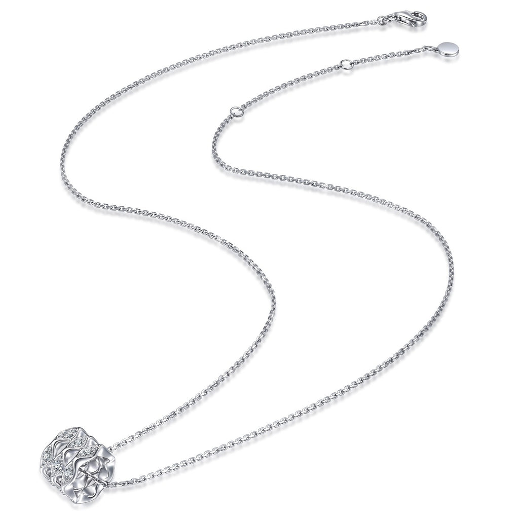 Collier en or blanc 18 carats et diamants Chowsangsang