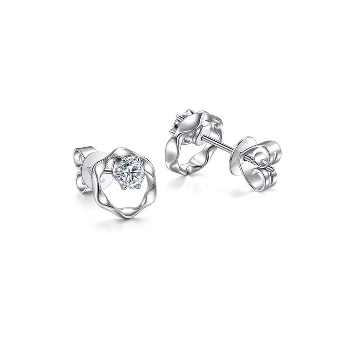 Boucles d'oreilles Chowsangsang en or blanc 18 carats et diamants