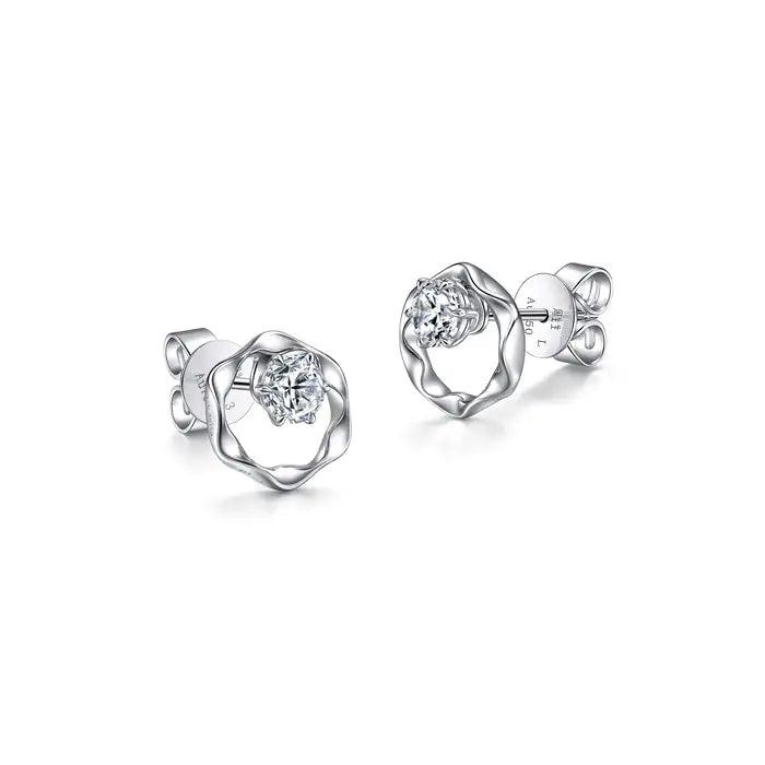 Boucles d'oreilles Chowsangsang en or blanc 18 carats et diamants