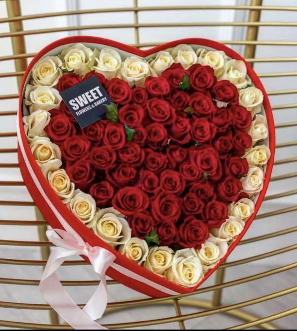 Romance éternelle/Boîte en forme de cœur rose