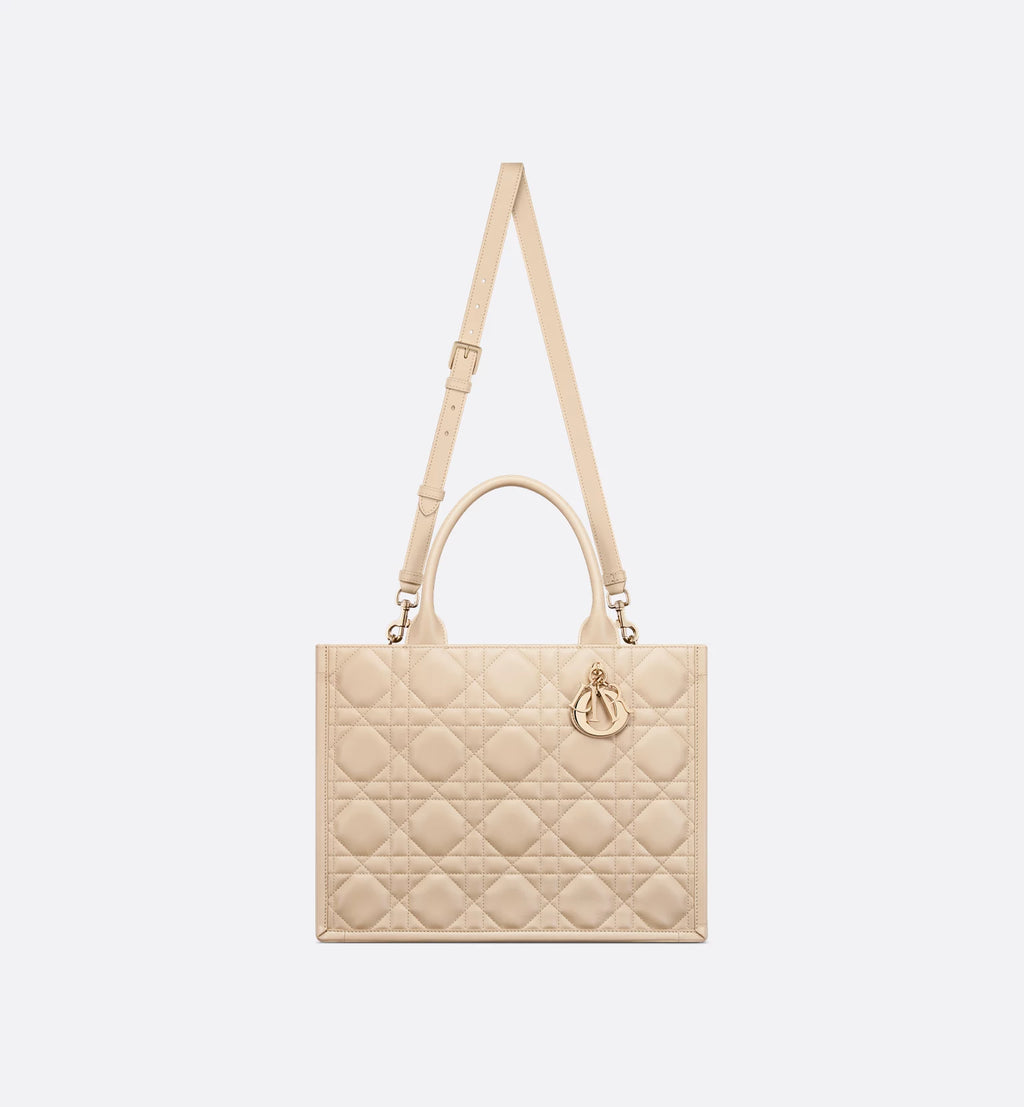 DIOR Sac fourre-tout Dior Book moyen 