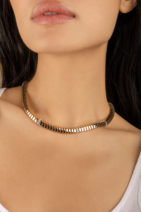 Collier ras du cou APM Monaco en rayonne de soleil