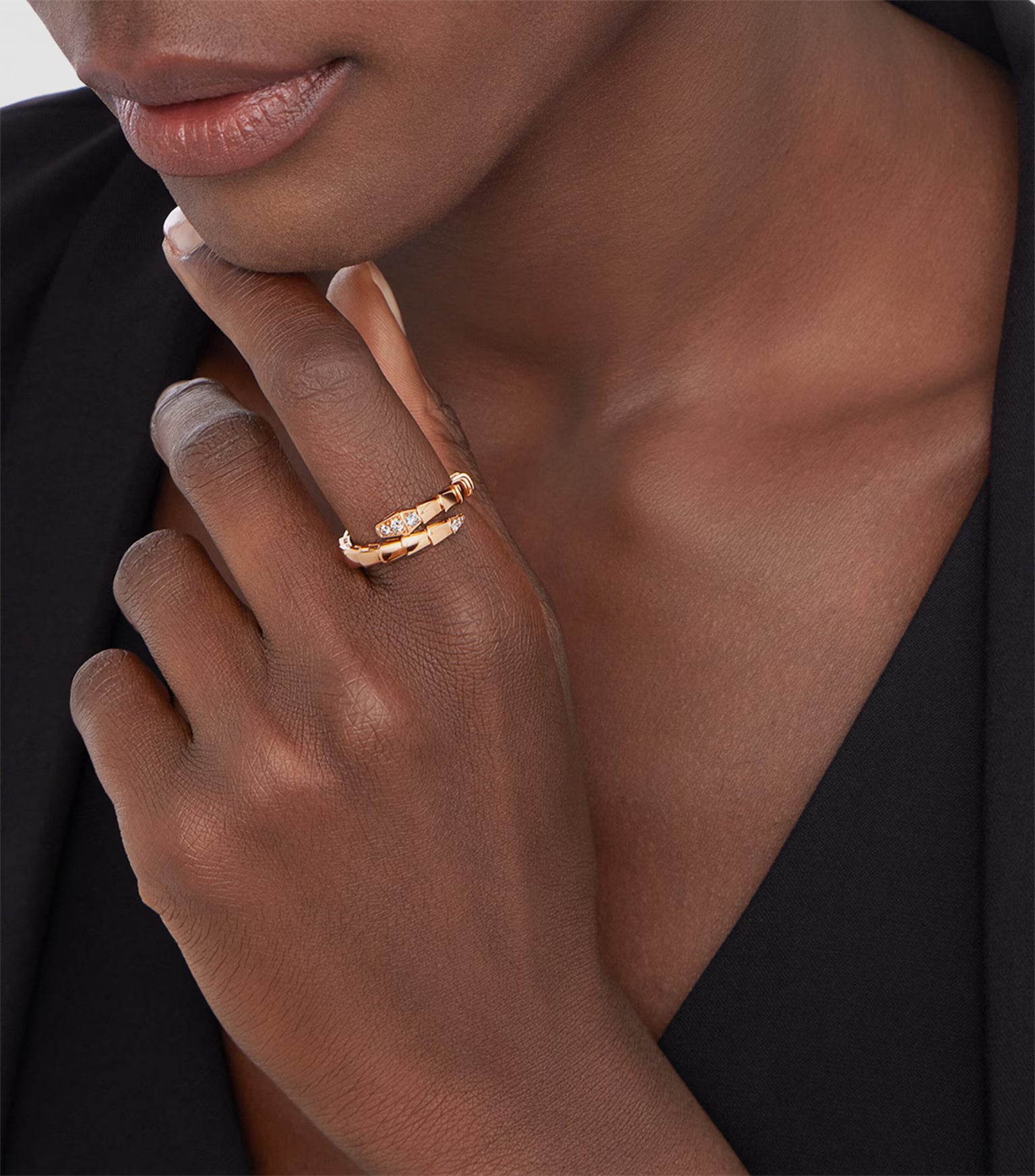 BVLGARI Bague Serpenti Vipère en or rose et diamants 