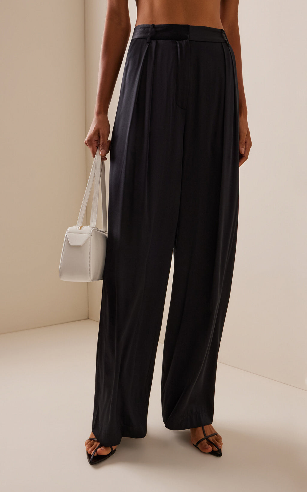 Pantalon large plissé en satin de soie extensible Éterne Josephine
