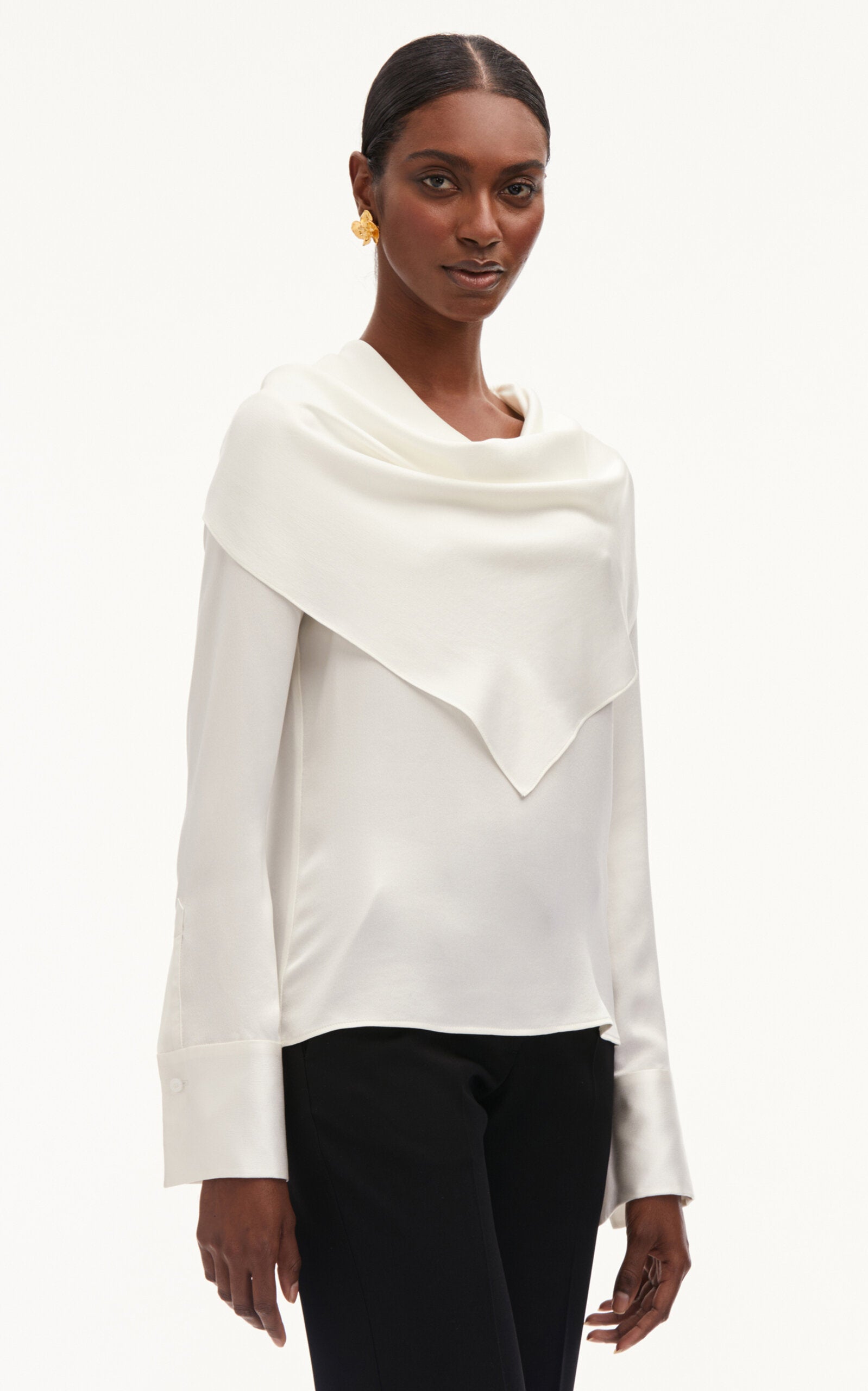 Oscar de la Renta Long Sleeve Jewel Button Detail Silk Satin Blouse