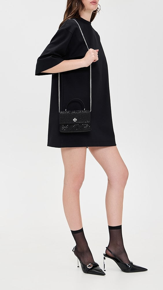 Portefeuille Tory Burch Kira en satin orné d'une mini poignée supérieure avec chaîne